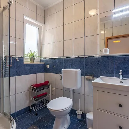 Canaria Apartman *