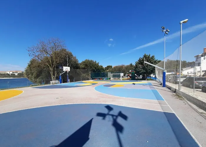 Canaria