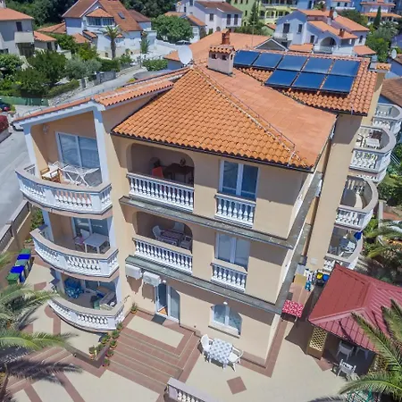 Canaria Apartment