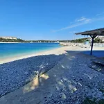 Canaria *